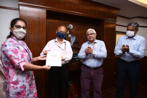 पुरस्कार वितरण समारोह की झलकियां XV6A7292